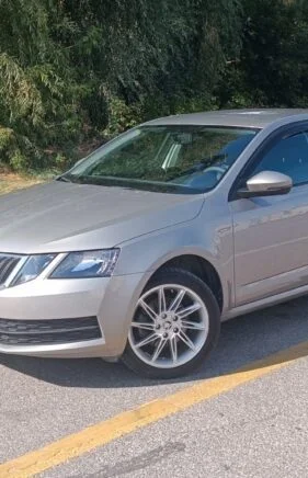SKODA OCTAVIA A7 1.6 MT - 2017